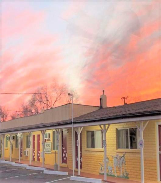 Brad'S Desert Inn Holbrook Exterior foto