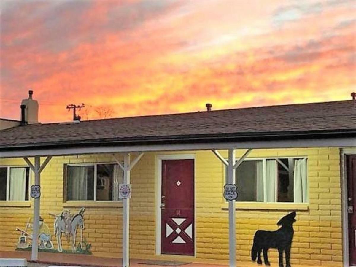 Brad'S Desert Inn Holbrook Exterior foto